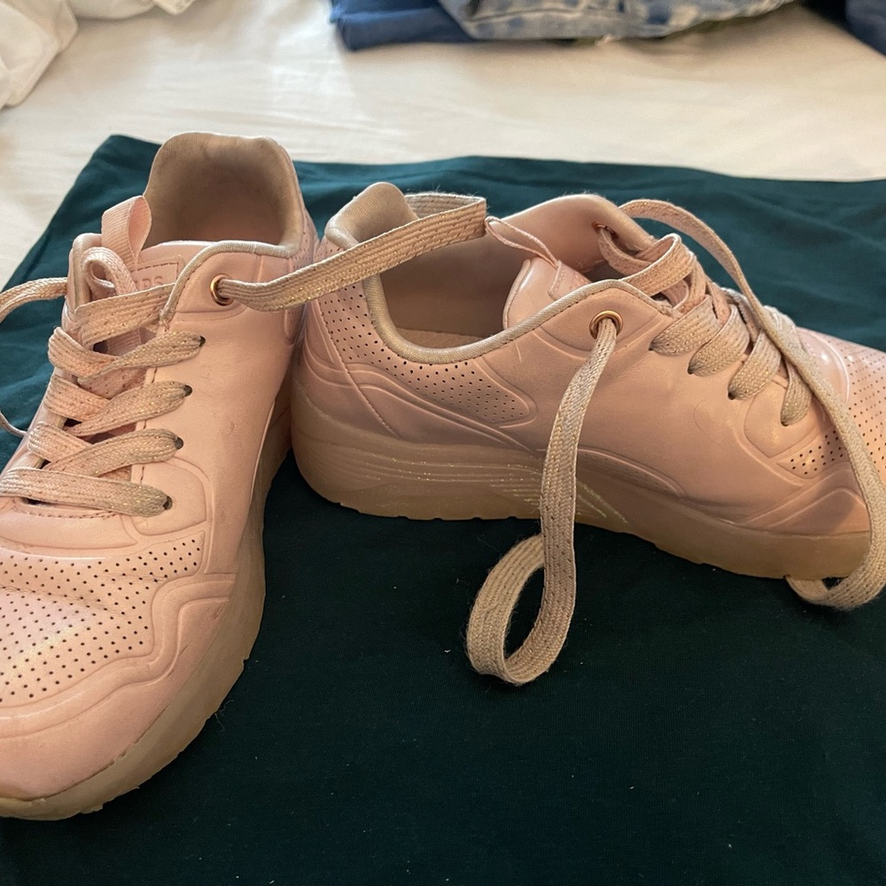 Skechers Pink Girl’s Sneakers